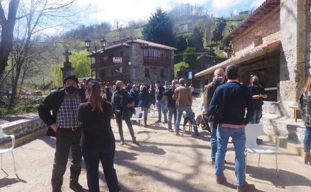 Asambleas contra los eólicos en San Roque y Liérganes