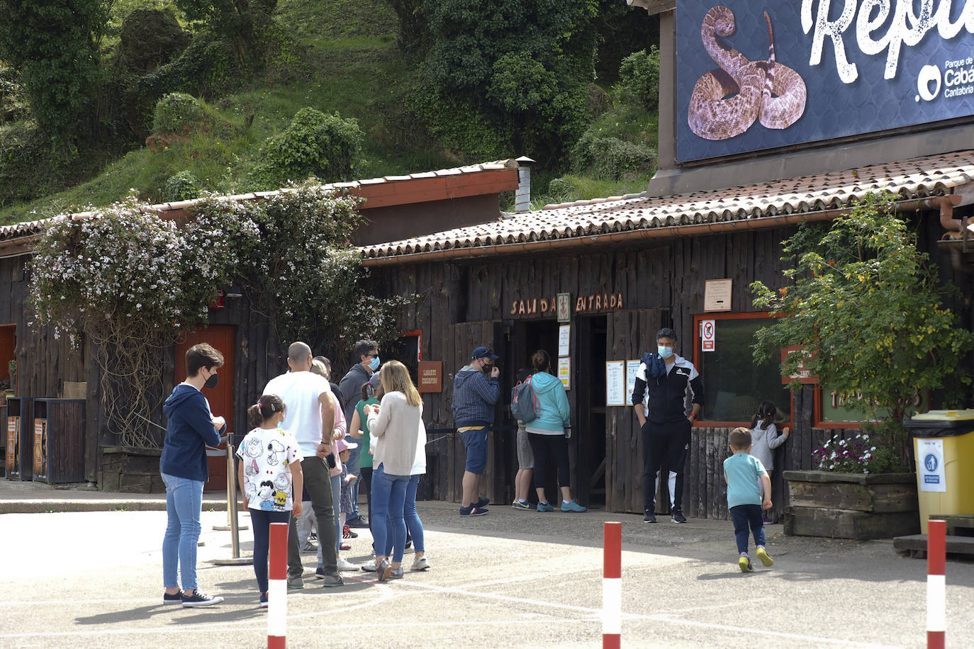 Fotos: Un Parque de Cabárceno desangelado en plena Semana Santa