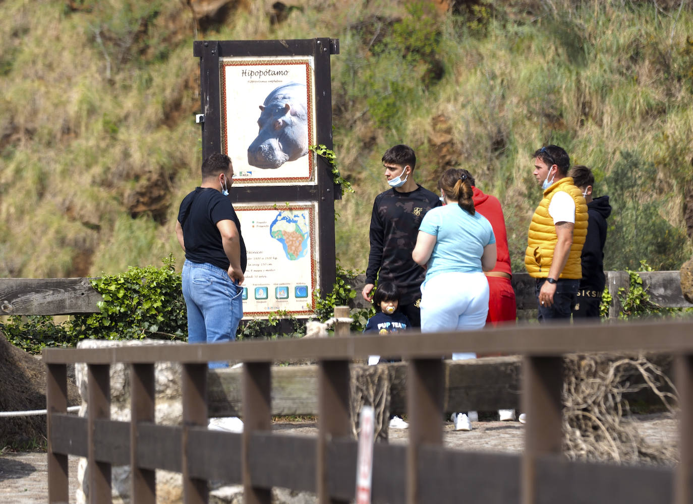 Fotos: Un Parque de Cabárceno desangelado en plena Semana Santa