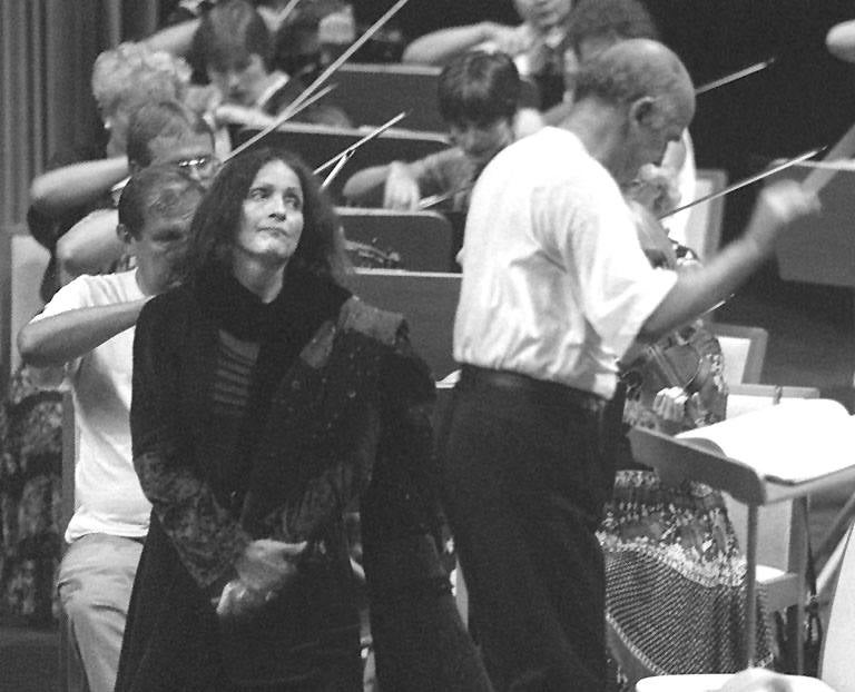 19/08/1996. Ensayo de la soprano Hildegard Behrens en el Palacio de Festivales.