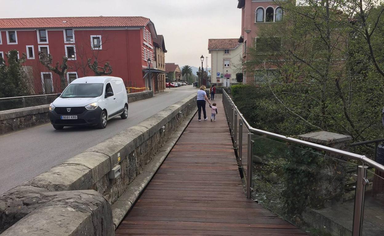 Las pasarelas fueron inauguradas en 2008 y 2010 y desde entonces no se habían realizado arreglos 