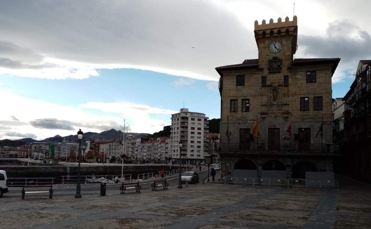 Exterior del Ayuntamiento de Castro Urdiales.