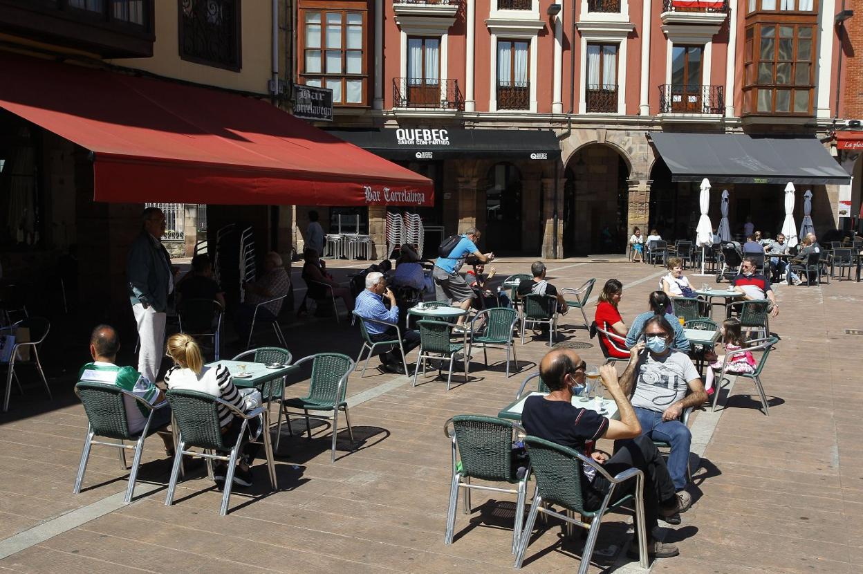 Establecimientos de hostelería en la Plaza Baldomero Iglesias. 