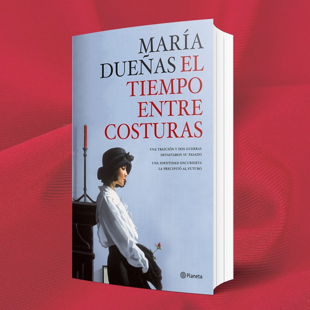 Anabel y Aurora Ortiz, de 'Anabel Lee'. 'El tiempo entre costuras', de María Dueñas. «Nos gusta mucho el libro porque es muy completo. Una mujer que se hace así misma, que renace y se reinventa después de pasar muchas calamidades en una época muy dura de la historia de España. La parte en la que vive en Tánger y Tetuán y conoce a personas muy interesantes de diferentes ámbitos hace que te metas en la historia y ya no puedas parar de leer. Y, sobre todo, la parte en la que vive en Madrid y presta sus servicios como espía utilizando los patrones de la ropa para enviar mensajes encriptados».