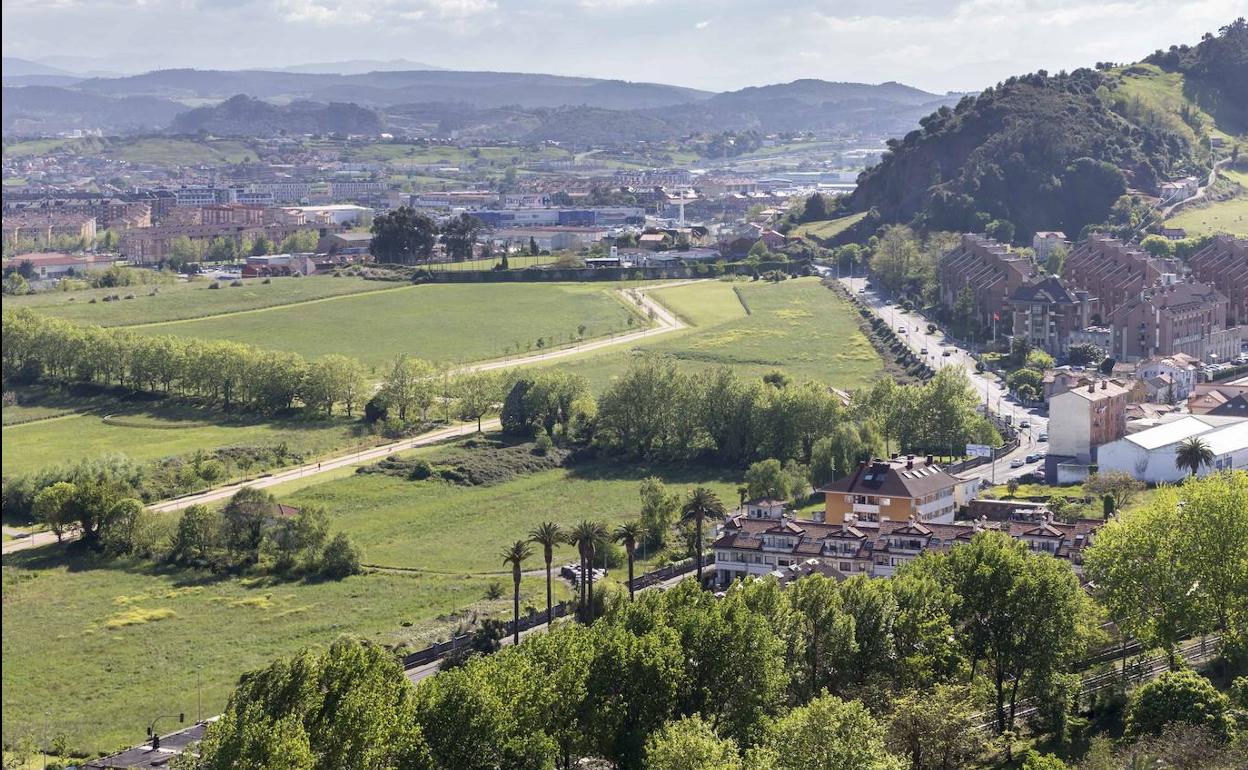 Santander urge la cesión de La Remonta para desarrollar un gran parque urbano