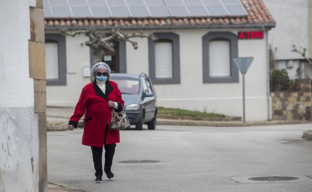 Sanidad cree que la situación en Valdeolea está «bajo control» e insta a cumplir la cuarentena