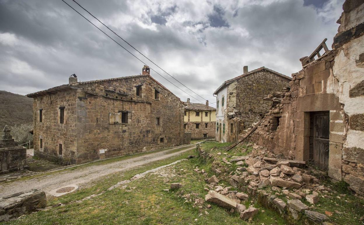 La Plataforma para la Defensa del Sur de Cantabria pide parar los trámites  del PROT e iniciar uno «justo» | El Diario Montañés