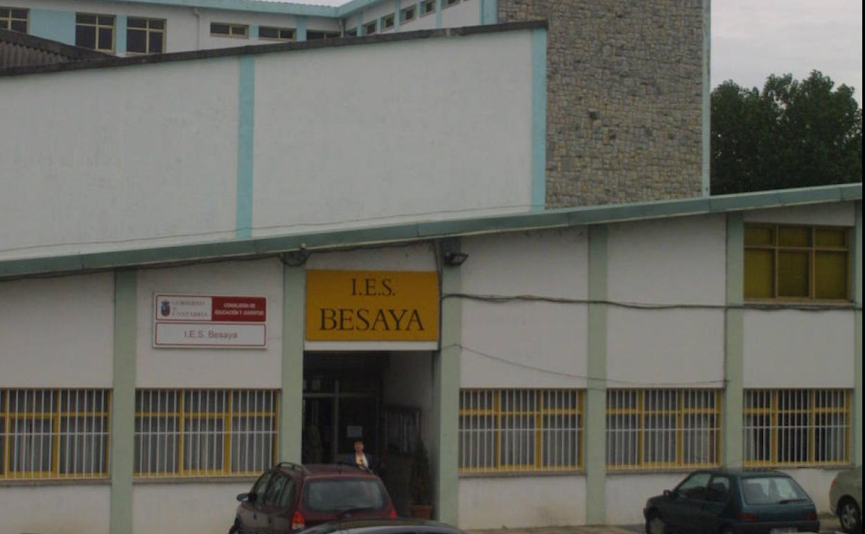 63 alumnos, cuatro profesores y un trabajador del IES Besaya de Torrelavega, en cuarentena