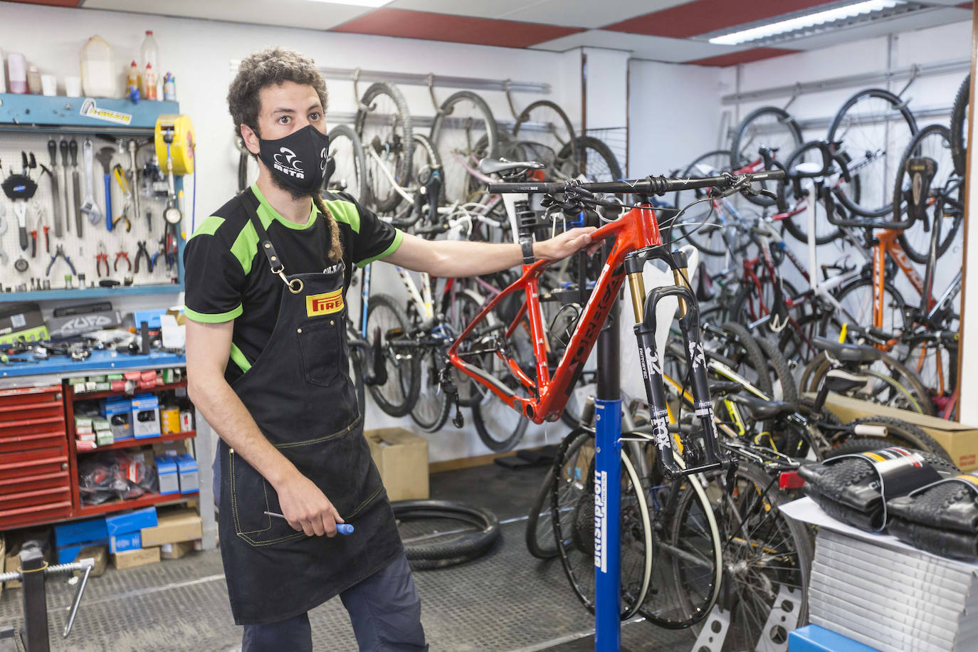 Otra semana de restricciones para los vecinos de Santa María de Cayón.