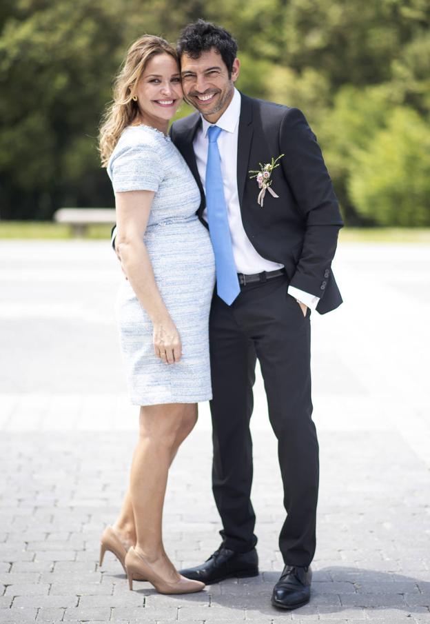 La feliz pareja de recién casados.