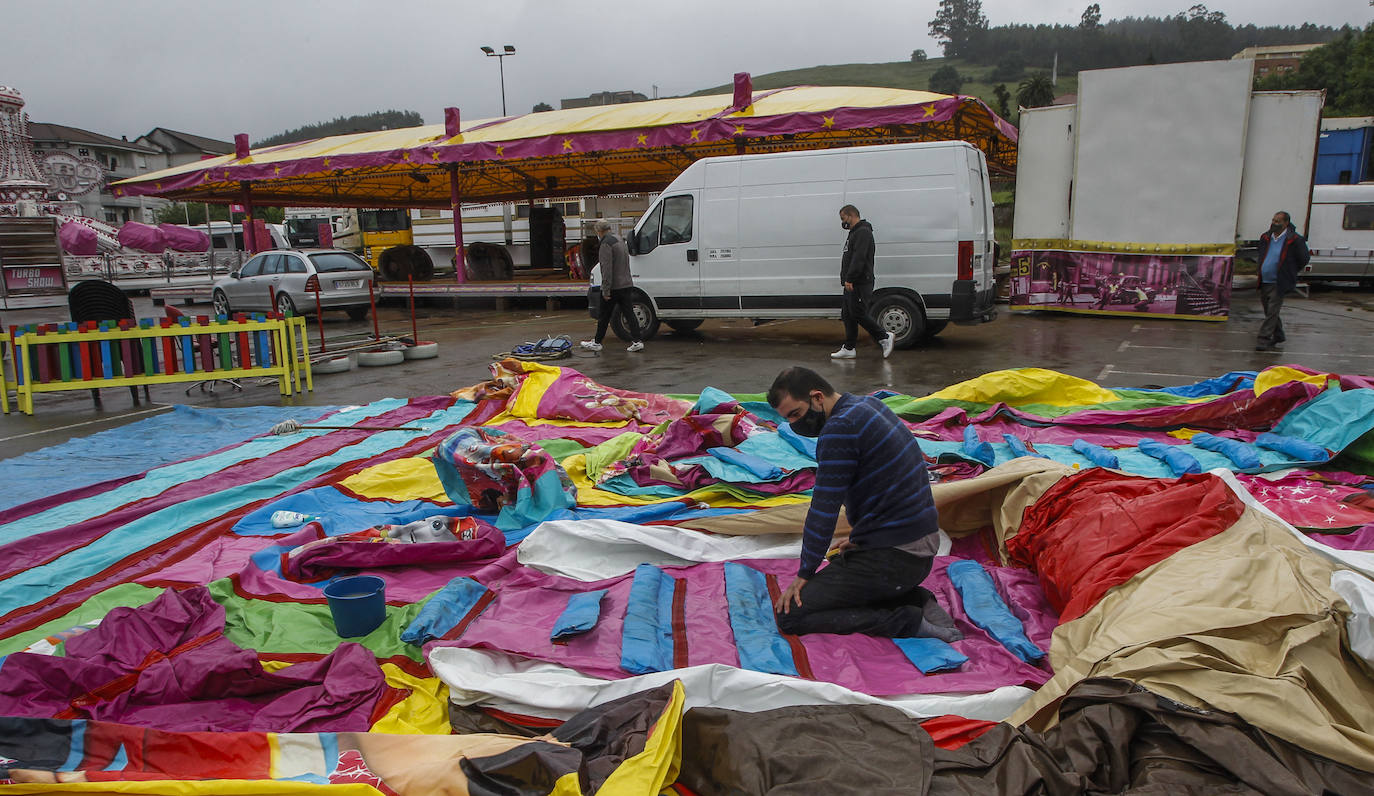 Tras más de diez meses sin trabajo por la suspensión de las fiestas, el sector vuelve a la actividad «con esperanza», pero también «con miedo de tener que regresar a casa»