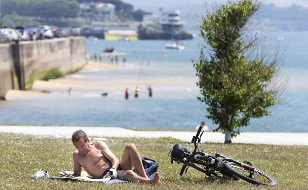 Imagen principal - Cantabria, como si estuviera en pleno verano