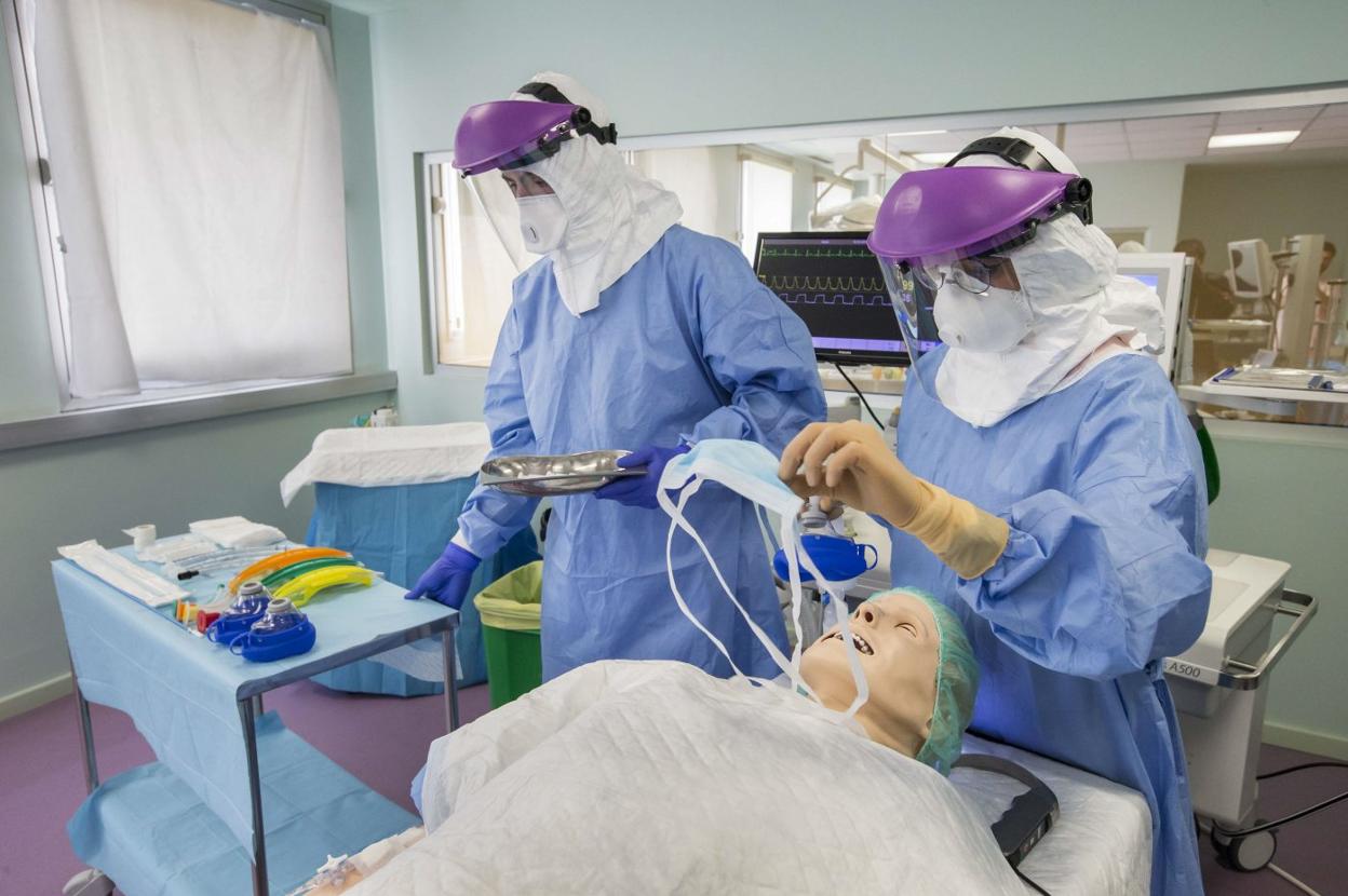 Realización de un ensayo en el Hospital Virtual Valdecilla. 