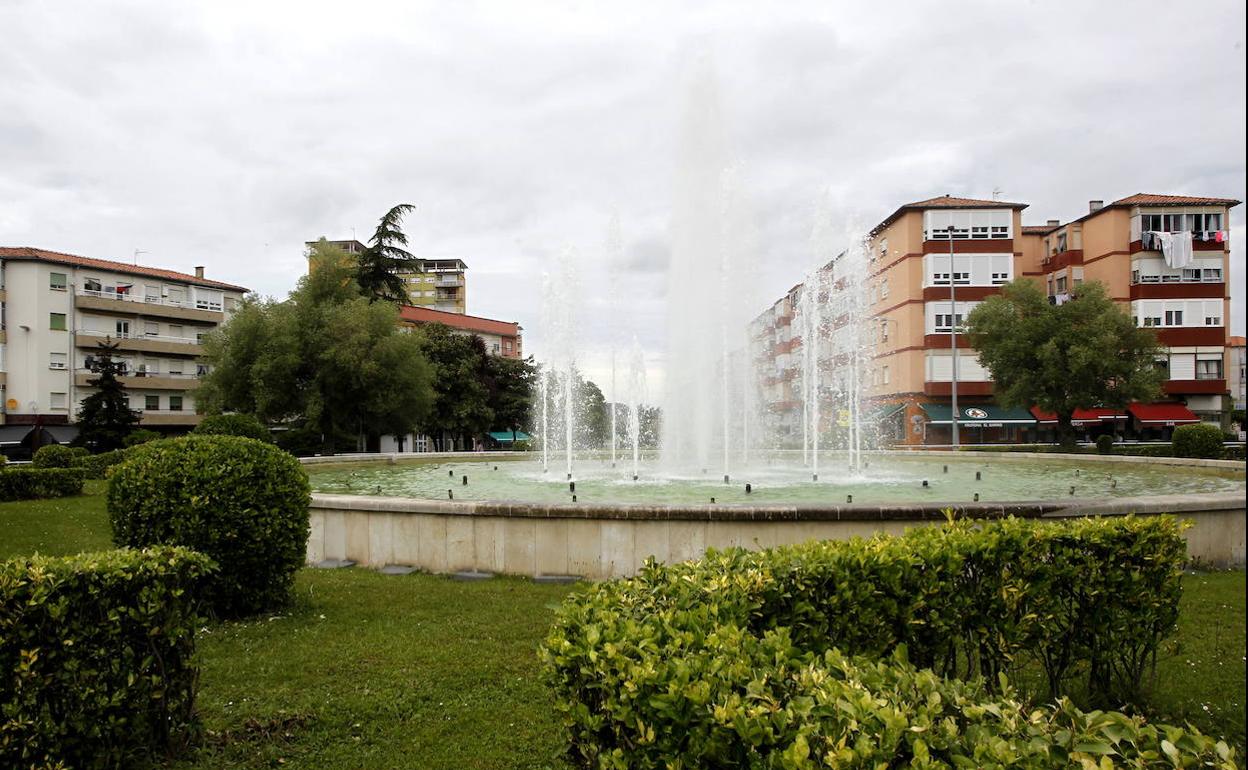 Fuente luminosa del Barrio Covadonga, inaugurada en 1999.