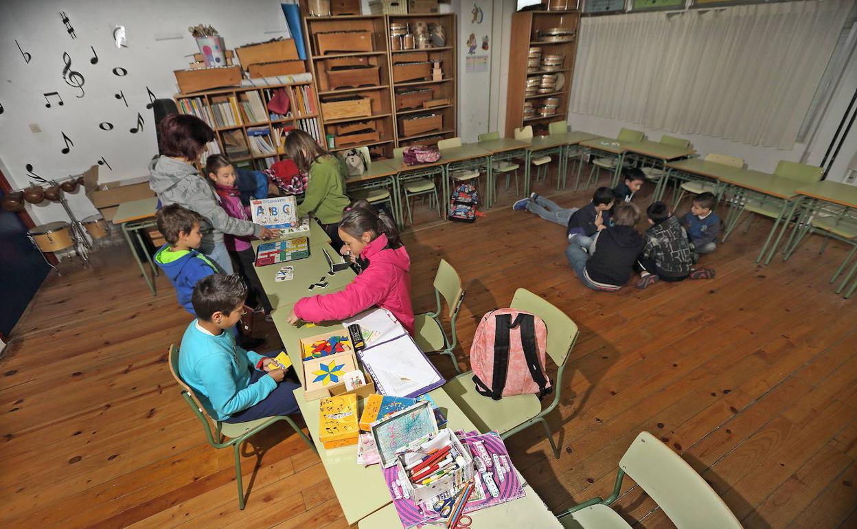 Imagen de archivo de un aula de 'madrugadores' 