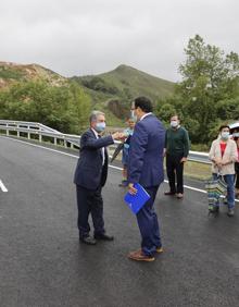 Imagen secundaria 2 - Inaugurado el nuevo puente de Ruente a Monte Aa, que garantiza el paso de los vecinos