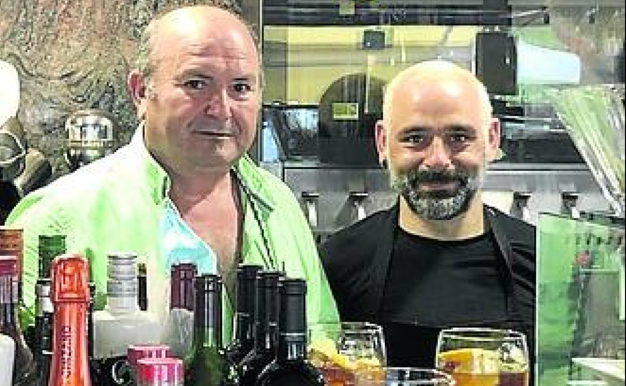 José Turrado es el propietario de Everest 2, y Pablo Aldonza, el cocinero.