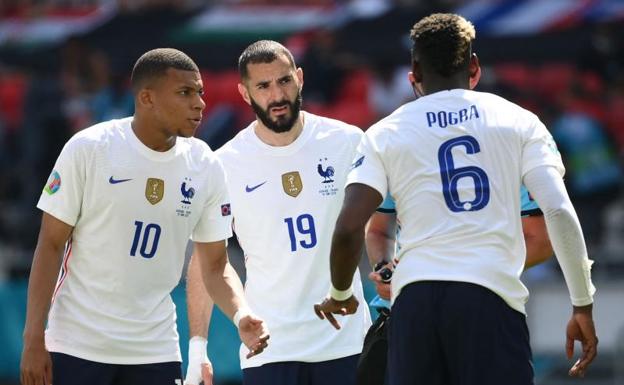 Kylian Mbappé y Karim Benzema.