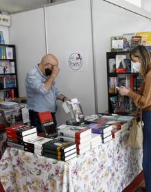 Imagen secundaria 2 - &#039;Libreando&#039; abre sus puertas y recibe este viernes a Rafael Margallo y Marcos Pereda