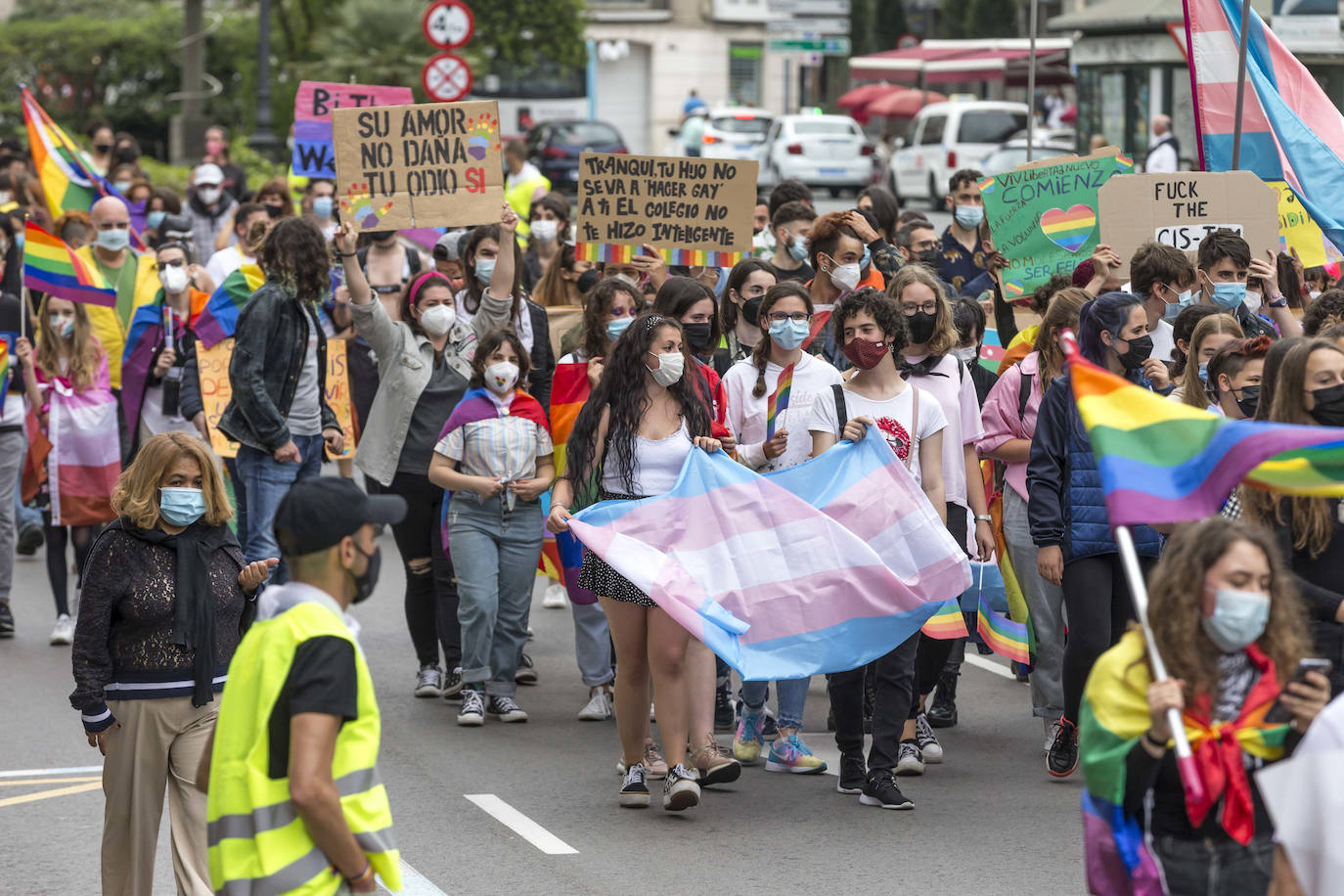 El acto central de la semana LGTBI, que el año pasado no se celebró por la pandemia, grita en Santander a favor de la tolerancia y contra «el odio de la ultraderecha»