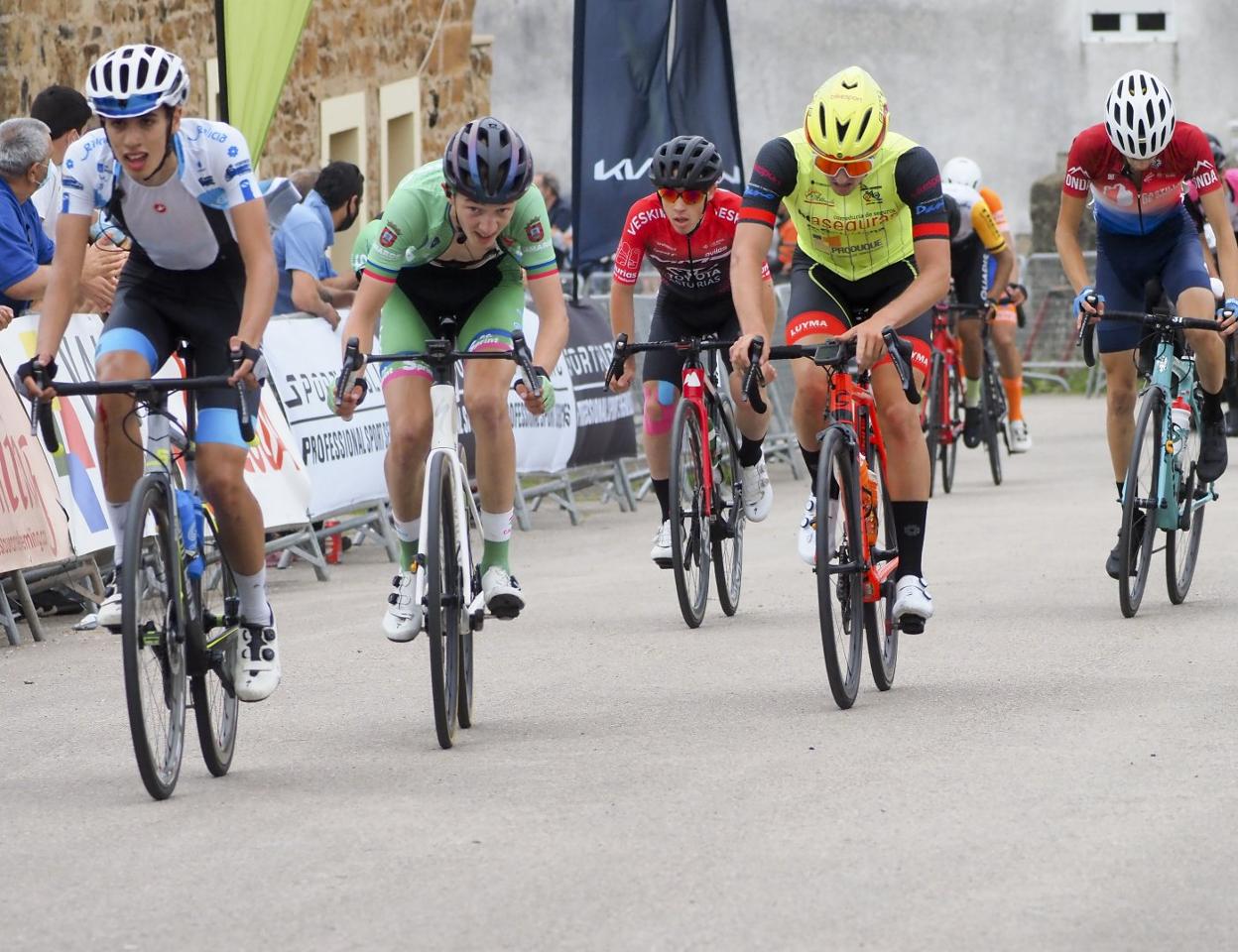 Las rampas de Bostronizo marcaron este viernes la diferencia en los kilómetros finales. 