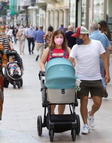 Imagen secundaria 2 - La prudencia reina en las calles el primer día sin mascarilla