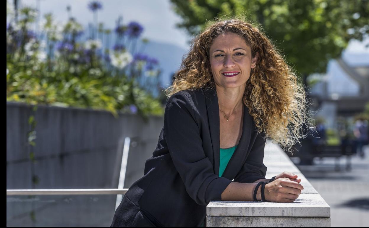 Ainoa Quiñones, en Correos, antes de la entrevista. 