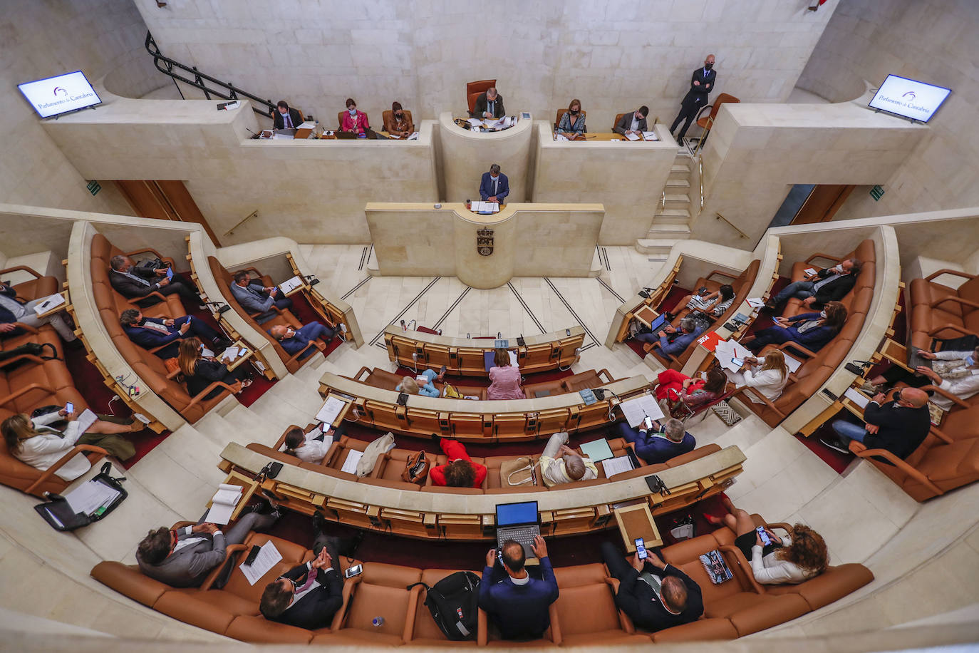 Fotos: El Parlamento acoge el Debate sobre el Estado de la Región