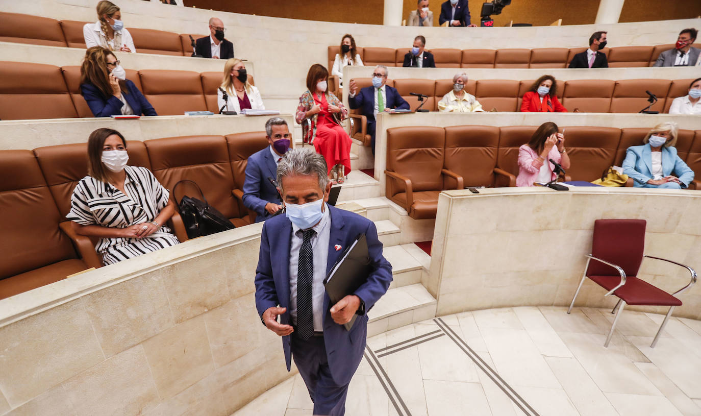 Fotos: El Parlamento acoge el Debate sobre el Estado de la Región