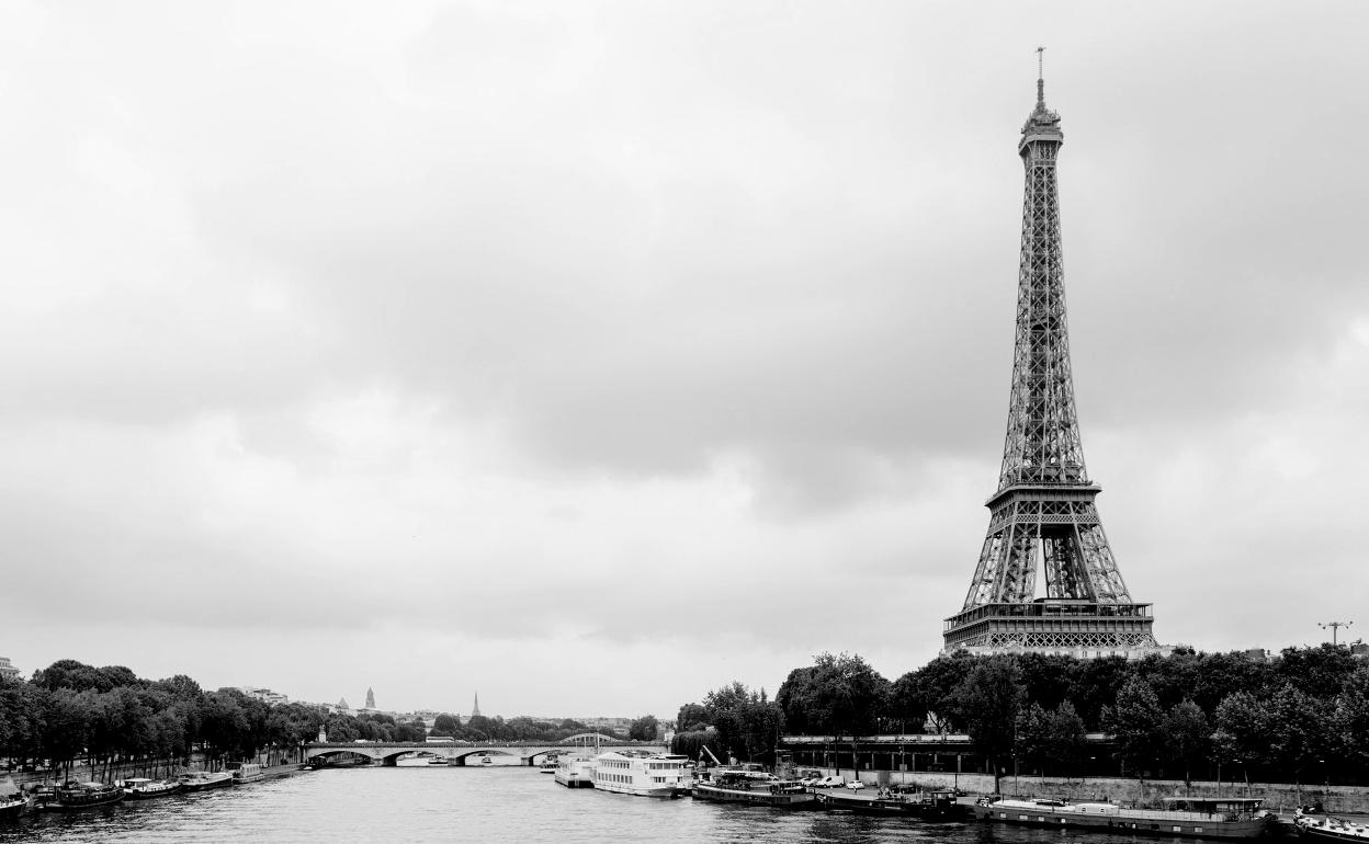 Foto actual de la torre, todo un símbolo de París.