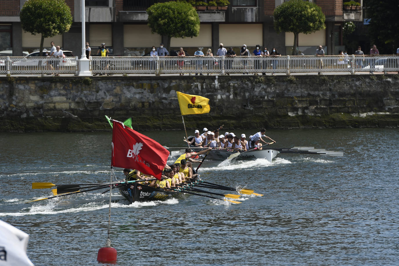 Fotos: Pedreña logra su primera victoria de la temporada en Portugalet