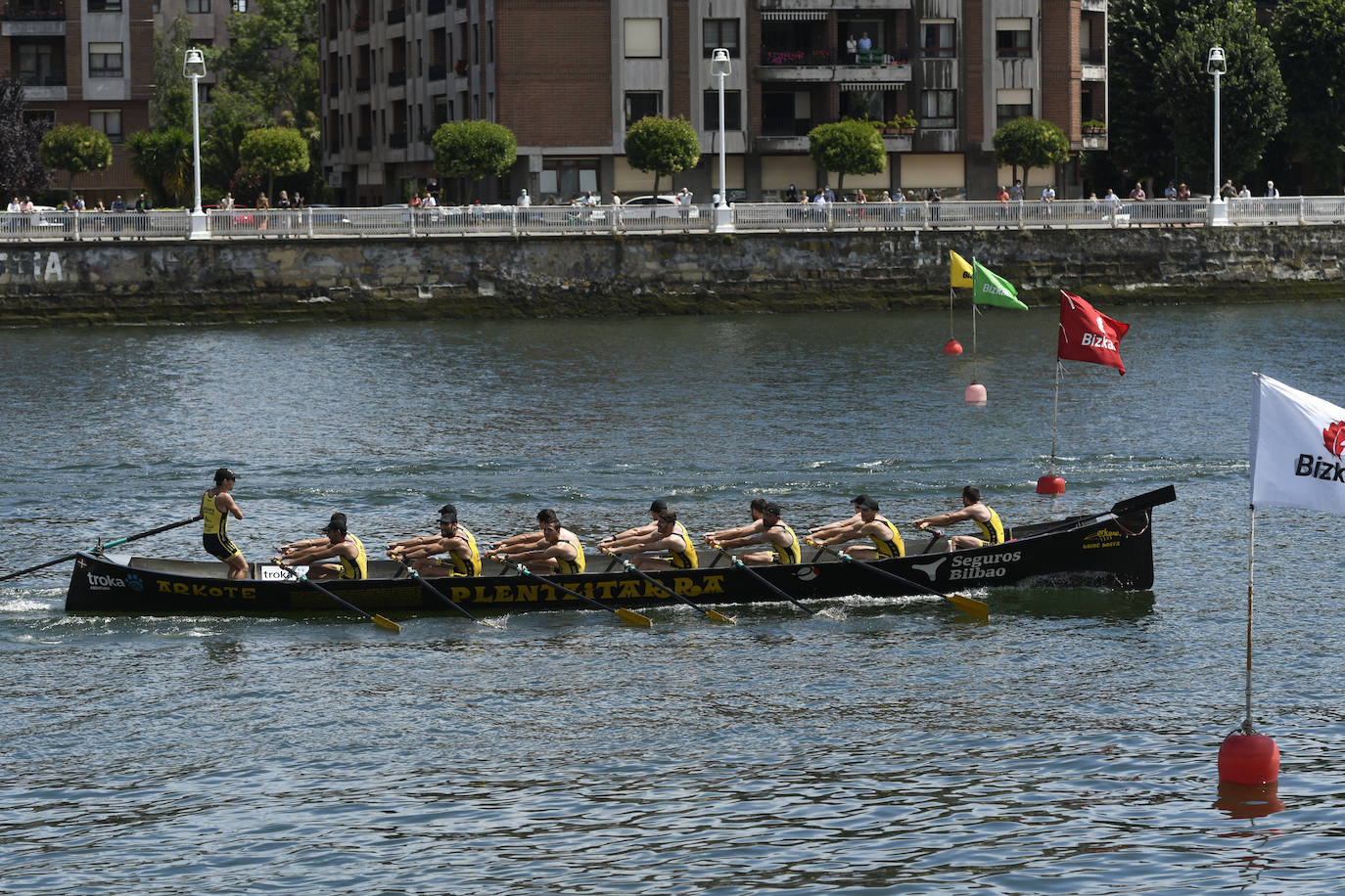 Fotos: Pedreña logra su primera victoria de la temporada en Portugalet