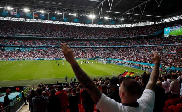 La UEFA estima que habrá 9.000 españoles y 11.000 italianos en las gradas de Wembley