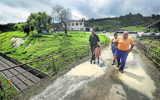 «Lo triste es que tengamos que dar una imagen tan agresiva para que el puente siga en pie» 