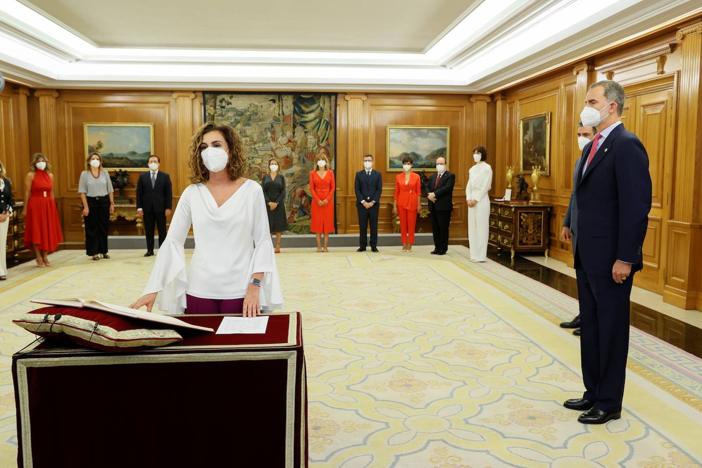 María Jesús Montero ha prometido su cargo de ministra de Hacienda ante el Rey.