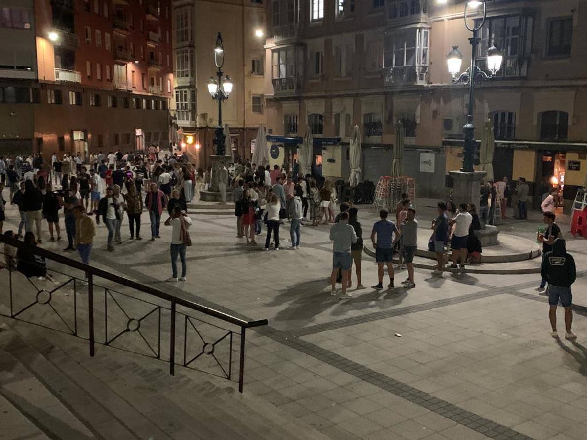 Fotos: La madrugada santanderina vuelve a la soledad