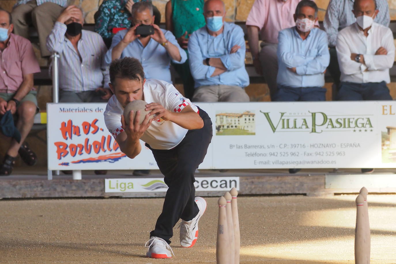 Fotos: Las mejores imágenes del Campeonato Regional de Primera de Bolos