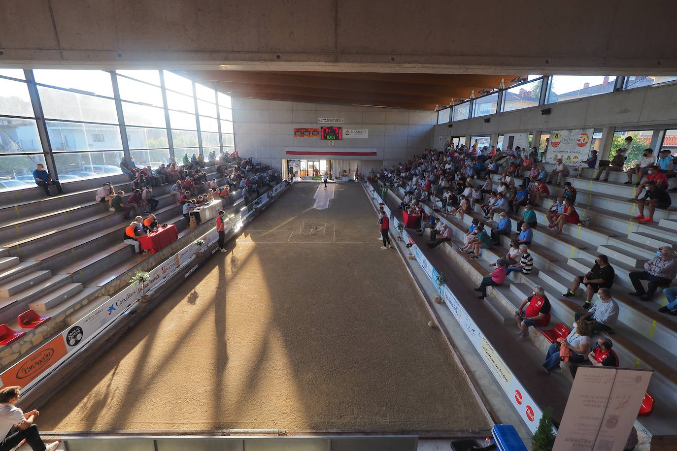 Fotos: Las mejores imágenes del Campeonato Regional de Primera de Bolos