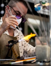 Imagen secundaria 2 - Las demostraciones se vuelven espectáculo para el público.