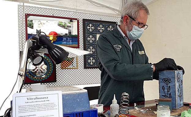 Imagen principal - Las demostraciones se vuelven espectáculo para el público.