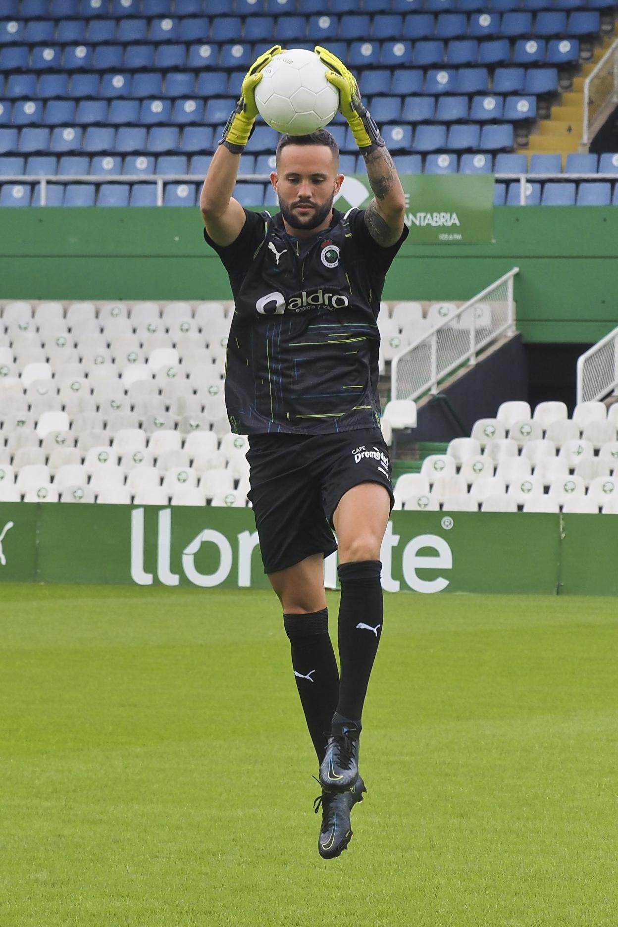 Miquel Parera, durante su presentación de ayer en El Sardinero. sane