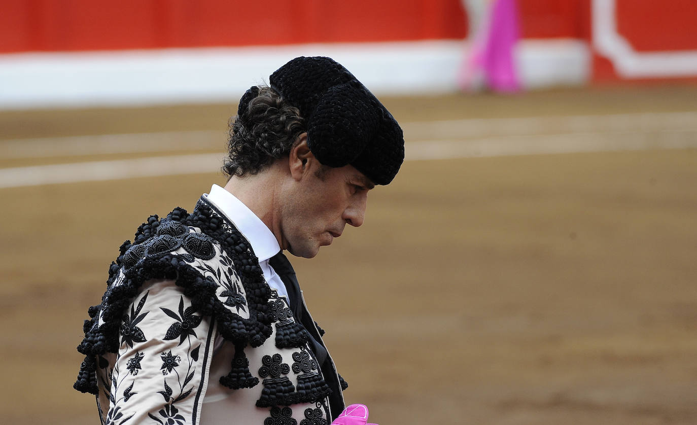 Fotos: Tres orejas y gran tarde de Emilio de Justo y Ginés Martín