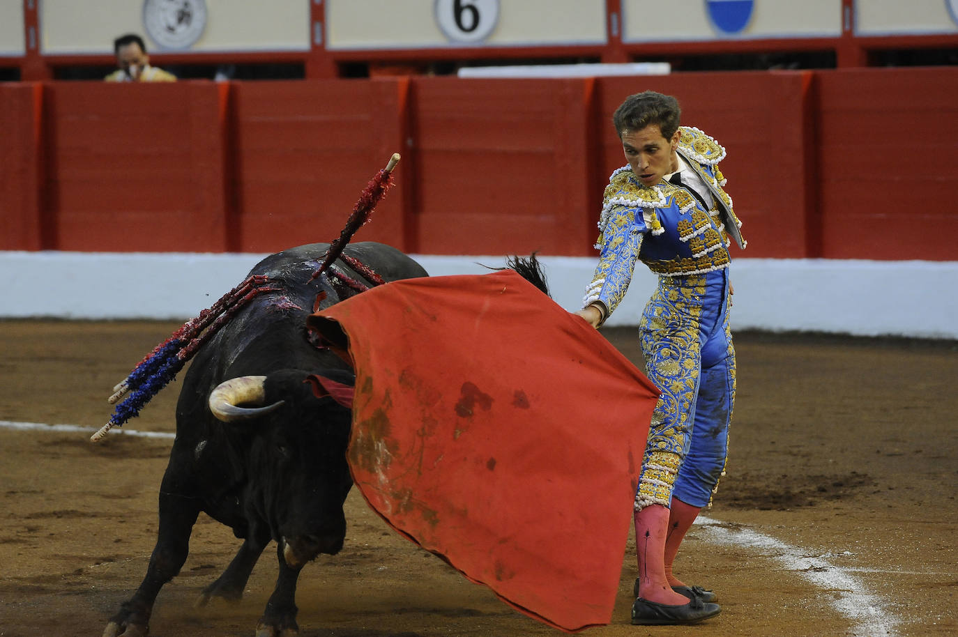 Fotos: Tres orejas y gran tarde de Emilio de Justo y Ginés Martín