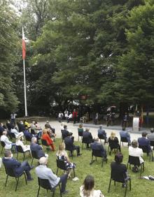 Imagen secundaria 2 - El Día de las Instituciones más atípico