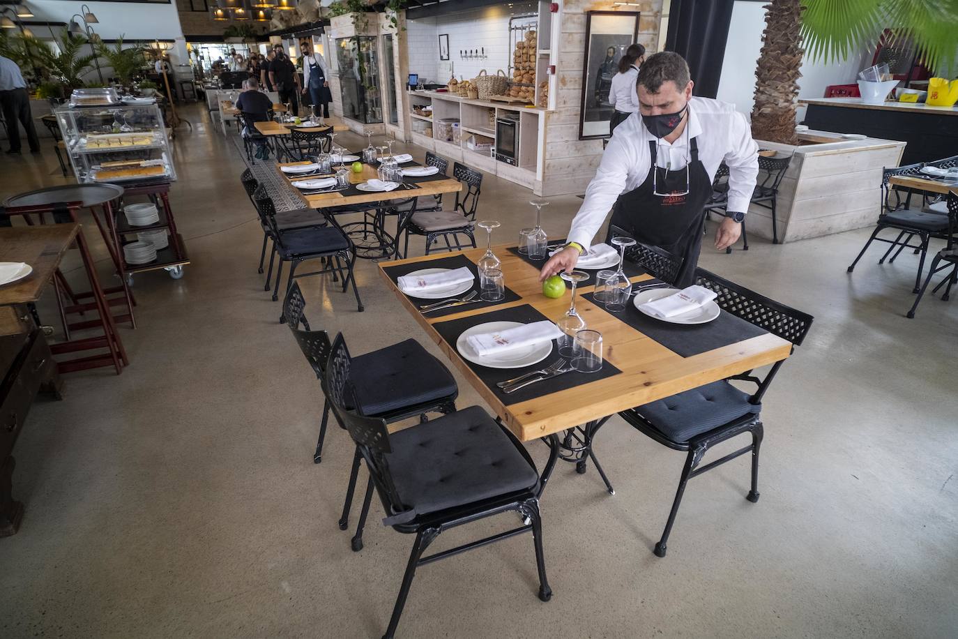 Fotos: Los jueces paralizan el cierre interior de la hostelería y el pasaporte covid queda en el aire