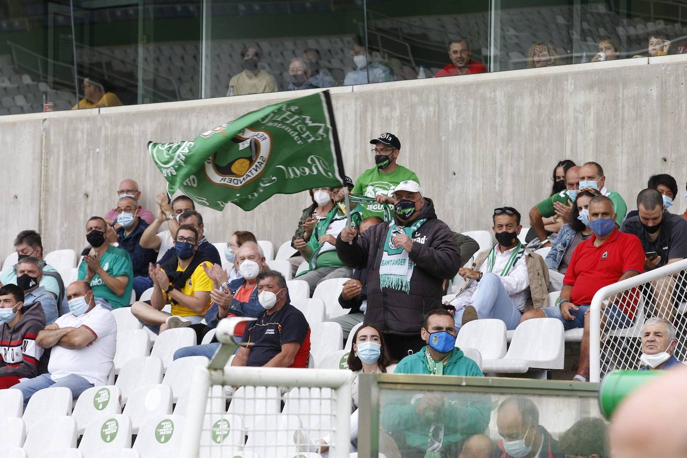 El Racing domina al Burgos pero empata a cero un amistoso en el que perdona incluso desde el penalti, donde falló Cedric