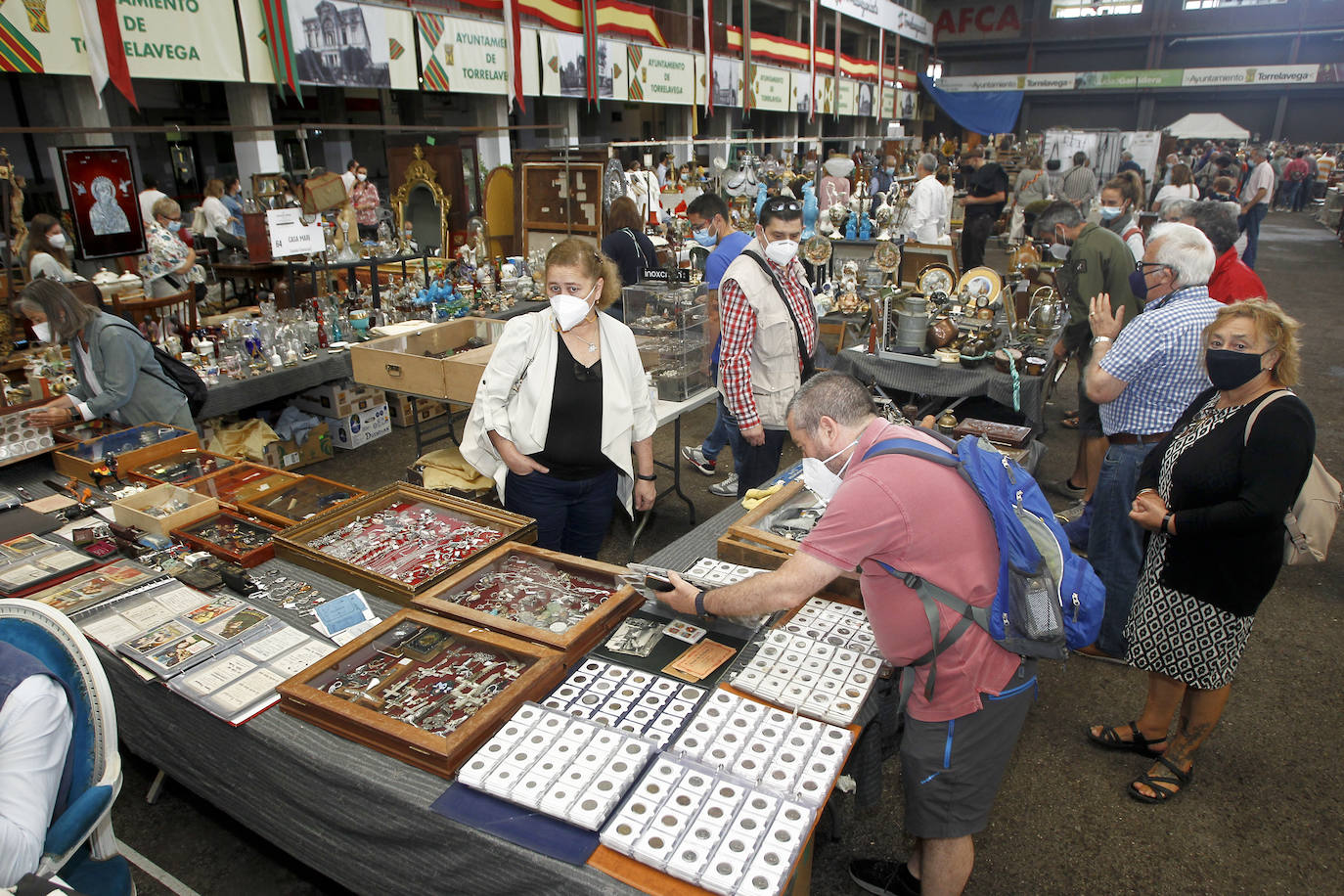 Fotos: Feria de Antigüedades de Torrelavega