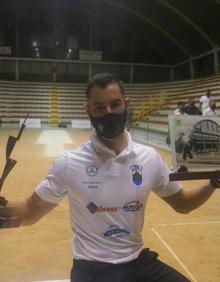 Imagen secundaria 2 - Víctor también conquista Torrelavega