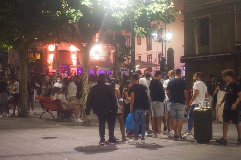 Fotos: Imágenes del centro de Santander este sábado noche