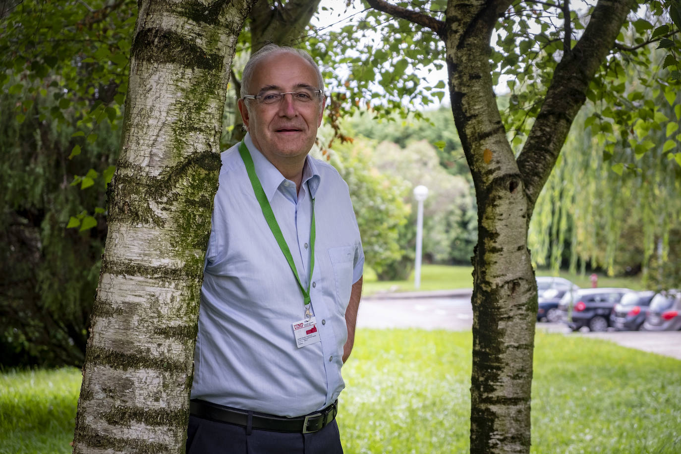 Fernando Navarro, la pasada semana, en los jardines del Paraninfo de Las Llamas.